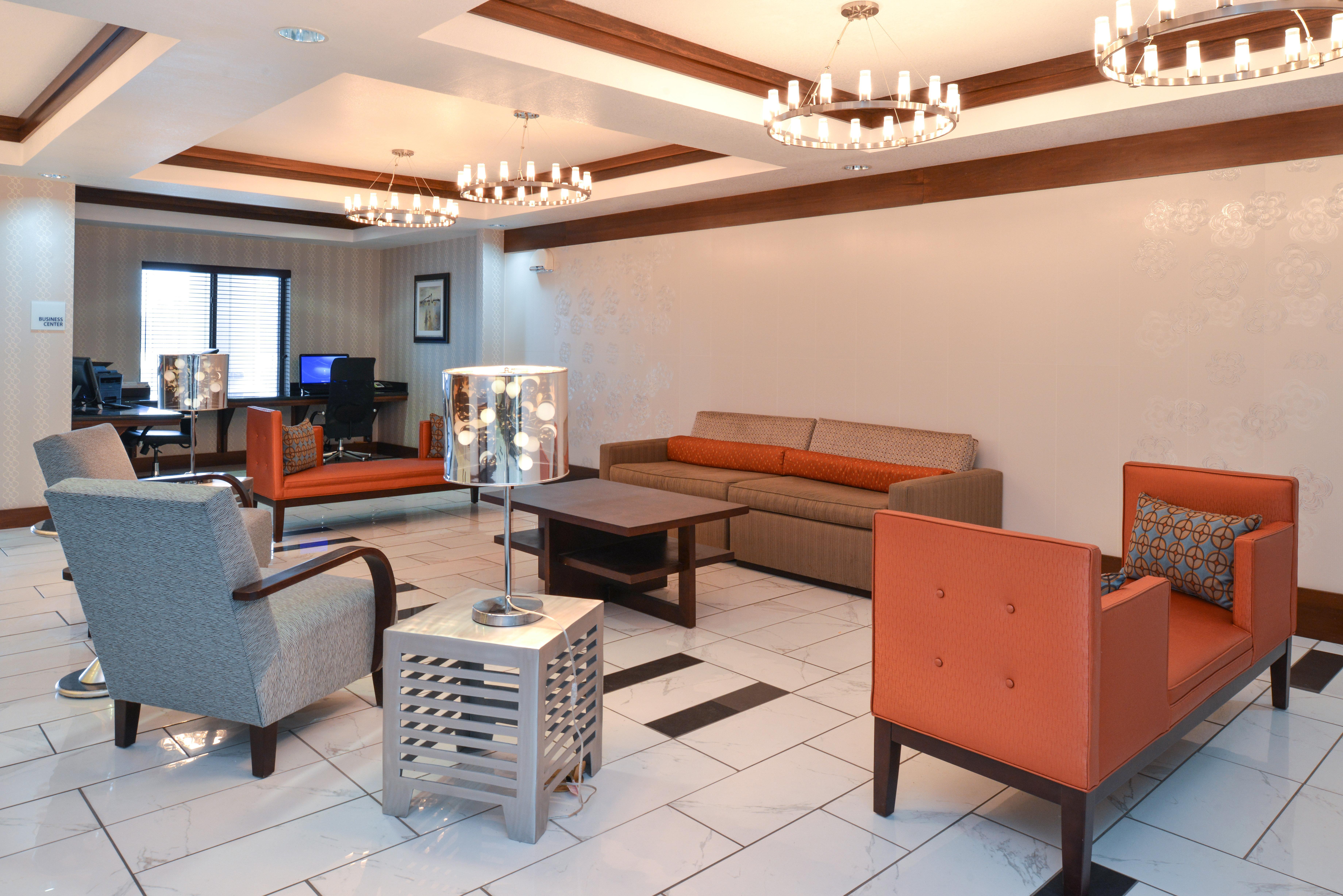 Holiday Inn Express & Suites Greenfield By Ihg Zewnętrze zdjęcie