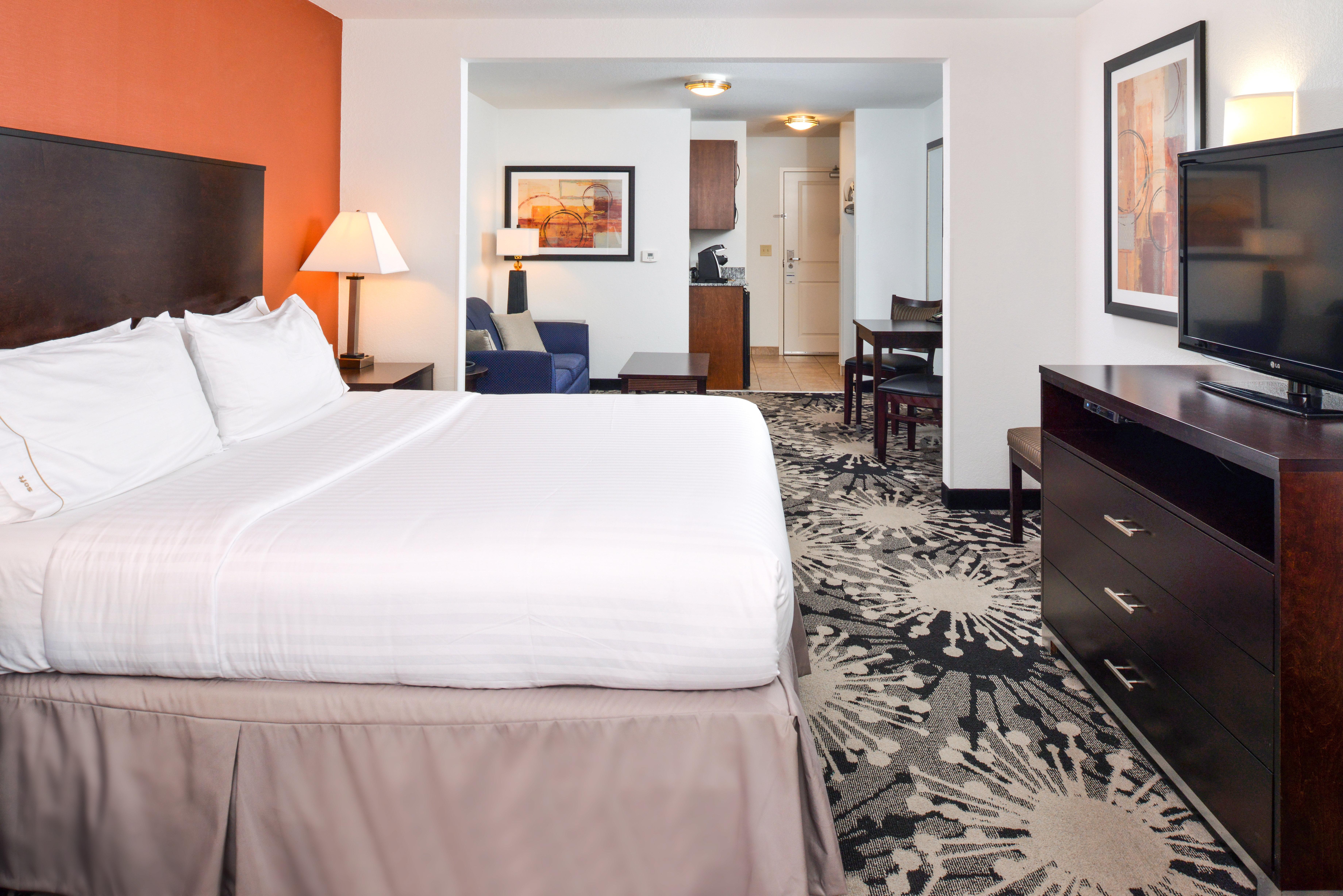 Holiday Inn Express & Suites Greenfield By Ihg Zewnętrze zdjęcie