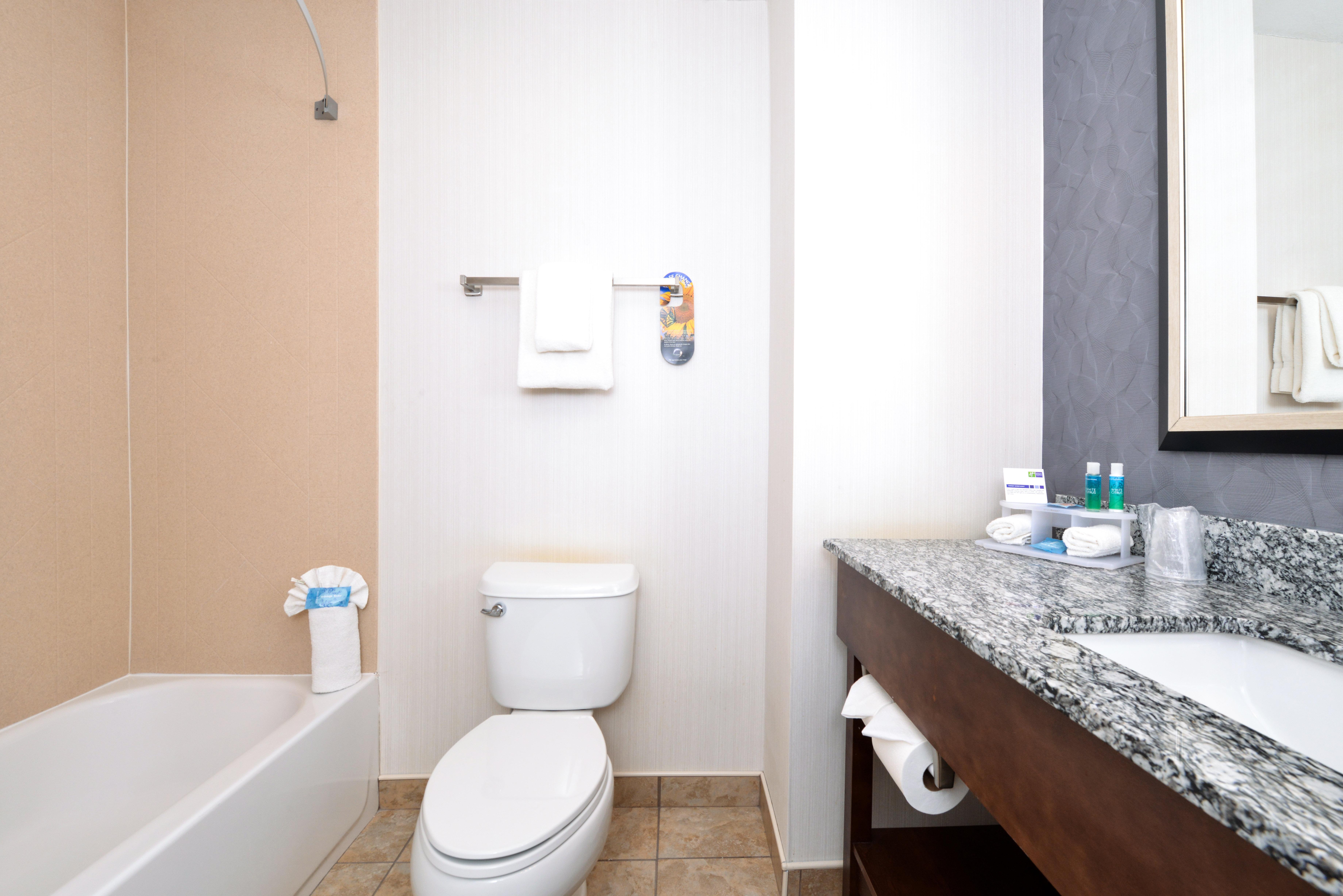 Holiday Inn Express & Suites Greenfield By Ihg Zewnętrze zdjęcie