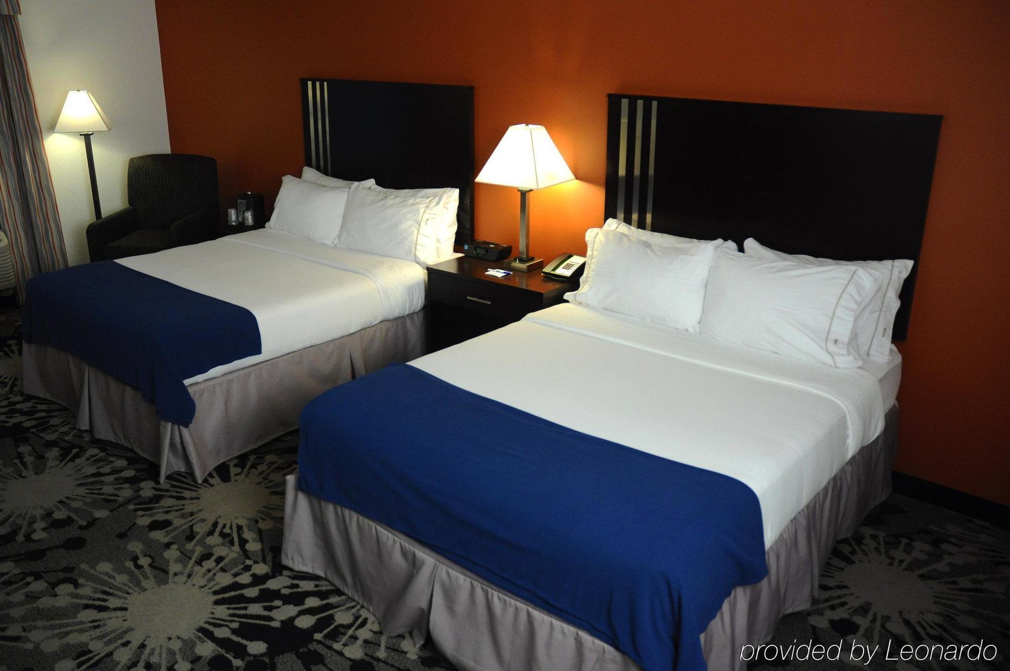 Holiday Inn Express & Suites Greenfield By Ihg Zewnętrze zdjęcie